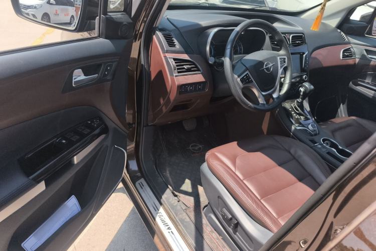 Used Haima Fumei F7 2017 1.5T 7-Seater Automatic Flagship Model Driver Seat