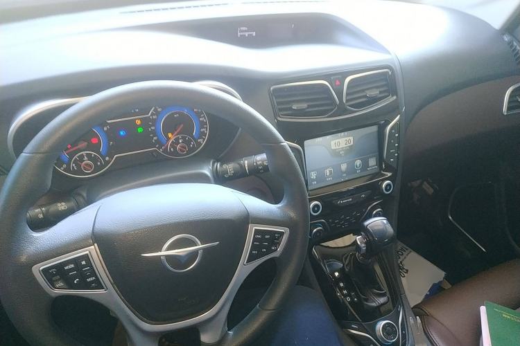 Used Haima Fumei F7 2017 1.5T 7-Seater Automatic Standard Edition Interior 2