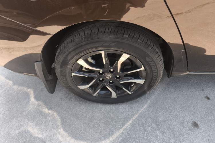 Used Haima Fumei F7 2017 1.5T 7-Seater Automatic Flagship Model Right Rear Wheel Hub