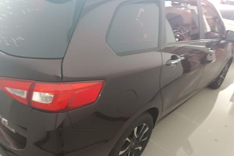Used Haima Fumei F7 2017 1.5T 7-Seater Automatic Comfort Version Exterior 5