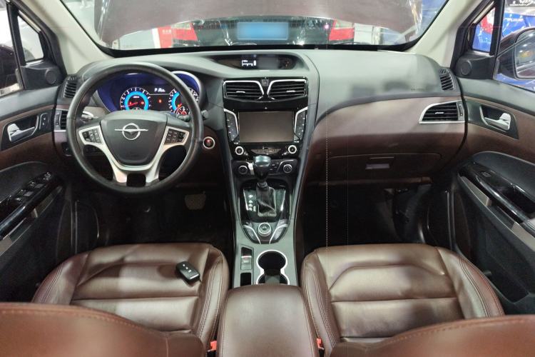 Used Haima Fumei F7 2017 1.5T 7-Seater Automatic Comfort Version Interior 2