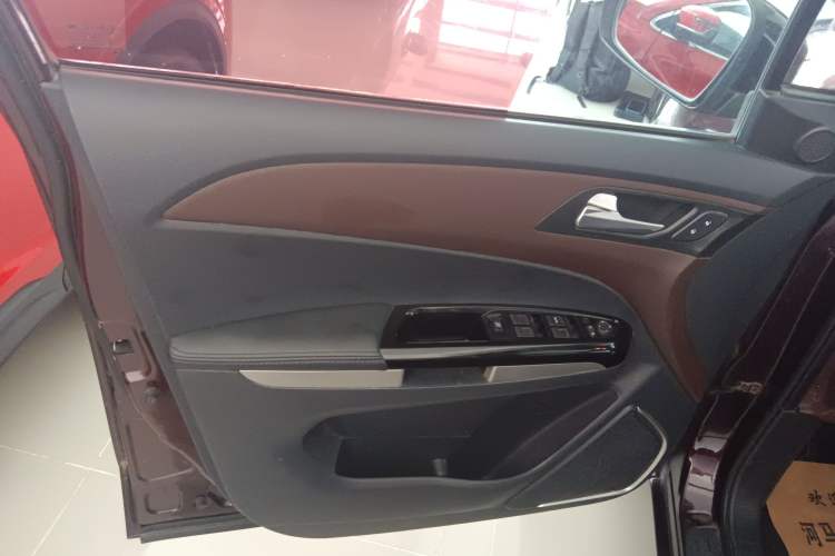 Used Haima Fumei F7 2017 1.5T 7-Seater Automatic Comfort Version Interior 7