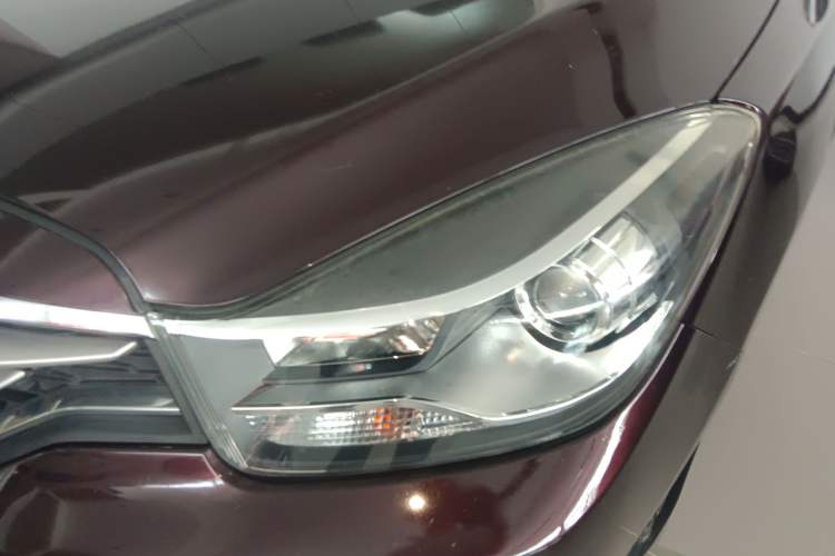 Used Haima Fumei F7 2017 1.5T 7-Seater Automatic Comfort Version Left Front Headlight