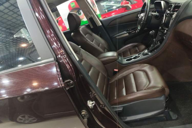 Used Haima Fumei F7 2017 1.5T 7-Seater Automatic Comfort Version Right Front Seat