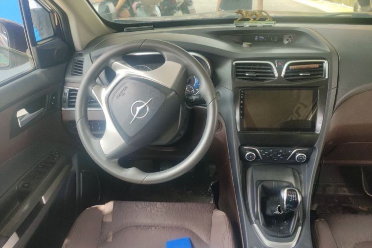 Used Haima Fumei F7 2017 1.5T 7-Seater Manual Standard Edition Steering Wheel