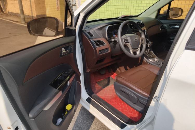 Used Haima Fumei F7 2017 1.5T 7-Seater Automatic Comfort Version Driver Seat