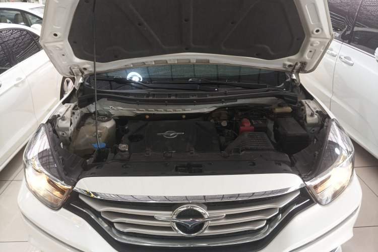 Used Haima Fumei F7 2017 1.5T 7-Seater Automatic Comfort Version Engine Bay