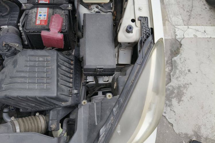 Used Haima Fumei F7 2017 1.5T 7-Seater Automatic Standard Edition Engine Bay Left