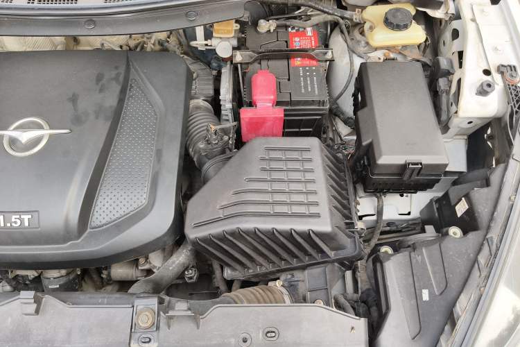 Used Haima Fumei F7 2017 1.5T 7-Seater Automatic Comfort Version Engine Bay Left