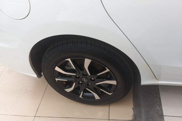 Used Haima Fumei F7 2017 1.5T 7-Seater Automatic Comfort Version Exterior 5
