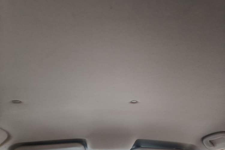 Used Haima Fumei F7 2017 1.5T 7-Seater Automatic Standard Edition Headliner
