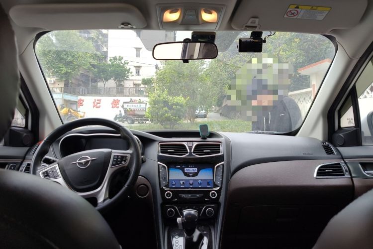 Used Haima Fumei F7 2017 1.5T 7-Seater Automatic Standard Edition Headliner