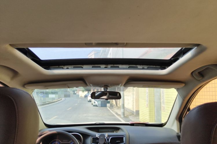 Used Haima Fumei F7 2017 1.5T 7-Seater Automatic Comfort Version Headliner