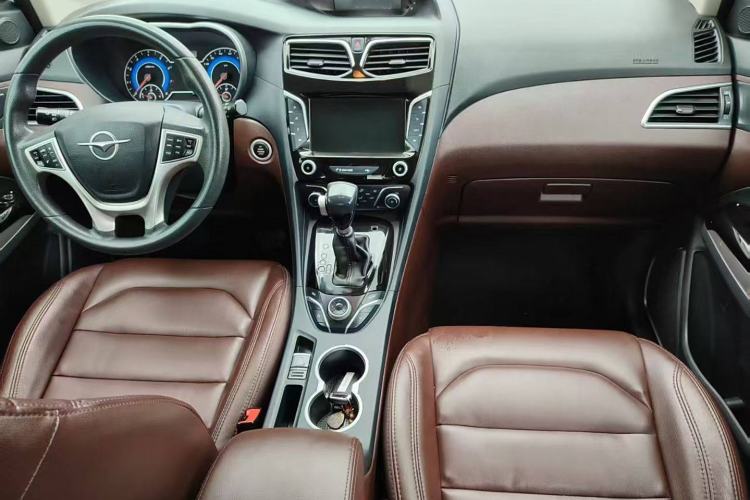 Used Haima Fumei F7 2017 1.5T 7-Seater Automatic Comfort Version Interior 1
