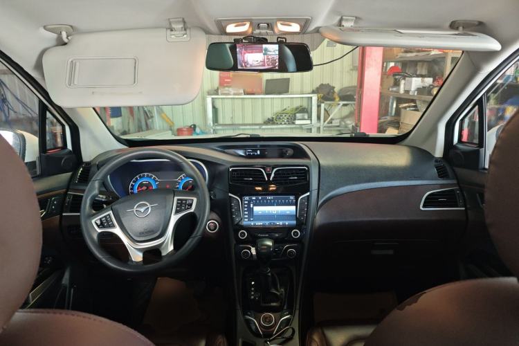 Used Haima Fumei F7 2017 1.5T 7-Seater Automatic Comfort Version Interior 2