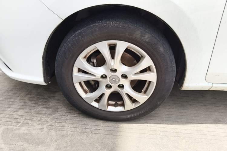 Used Haima Fumei F7 2017 1.5T 7-Seater Manual Standard Edition Left Front Wheel Hub