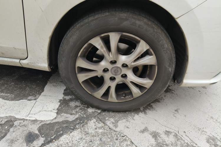 Used Haima Fumei F7 2017 1.5T 7-Seater Automatic Standard Edition Right Front Wheel Hub