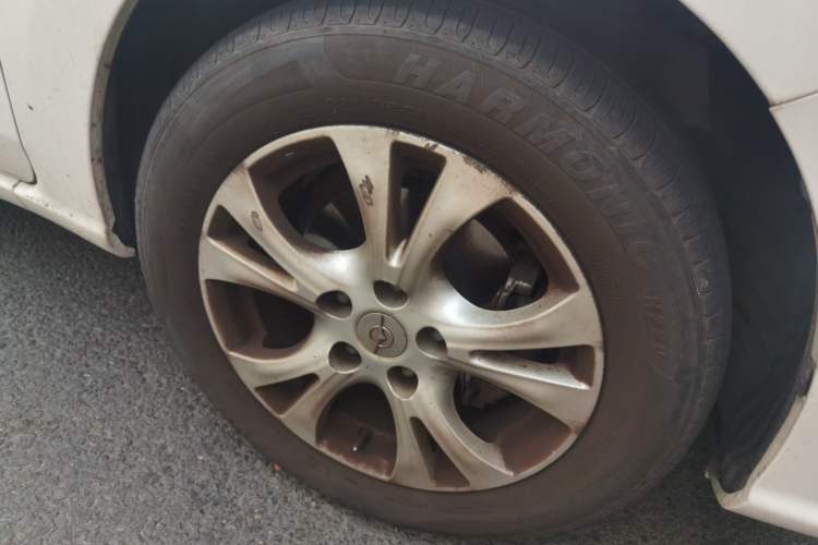 Used Haima Fumei F7 2017 1.5T 7-Seater Automatic Standard Edition Right Front Wheel Hub