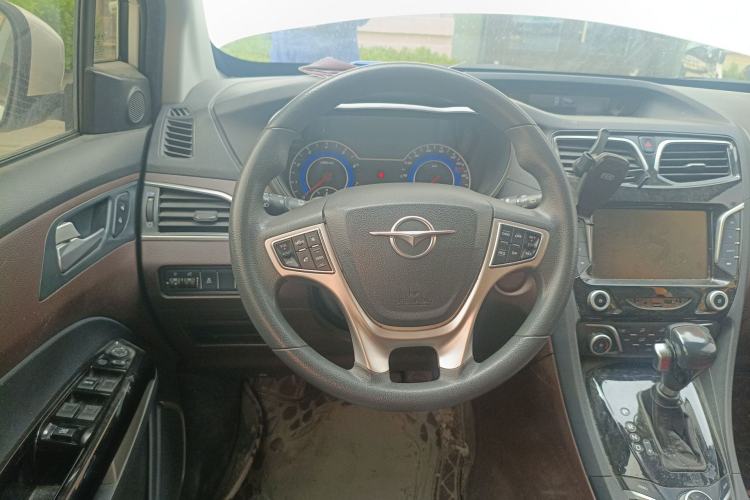 Used Haima Fumei F7 2017 1.5T 7-Seater Automatic Standard Edition Steering Wheel
