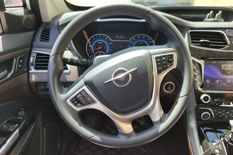 Used Haima Fumei F7 2017 1.5T 7-Seater Automatic Comfort Version Steering Wheel