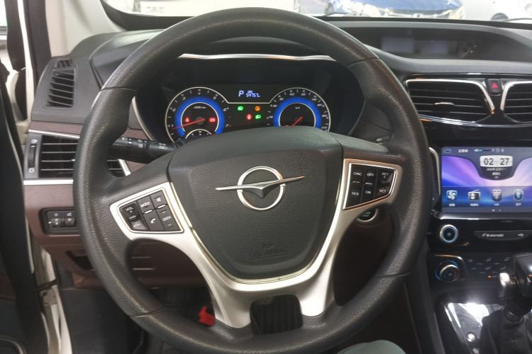 Used Haima Fumei F7 2017 1.5T 7-Seater Automatic Comfort Version Steering Wheel
