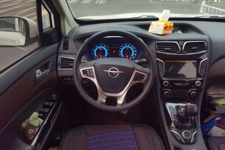 Used Haima Fumei F7 2017 1.5T 7-Seater Automatic Standard Edition Steering Wheel