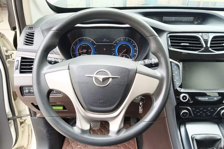 Used Haima Fumei F7 2017 1.5T 7-Seater Manual Standard Edition Steering Wheel