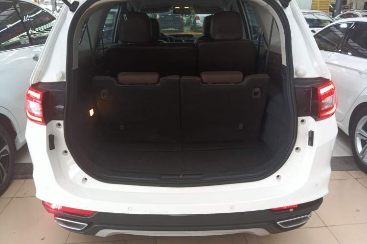 Used Haima Fumei F7 2017 1.5T 7-Seater Automatic Comfort Version Trunk