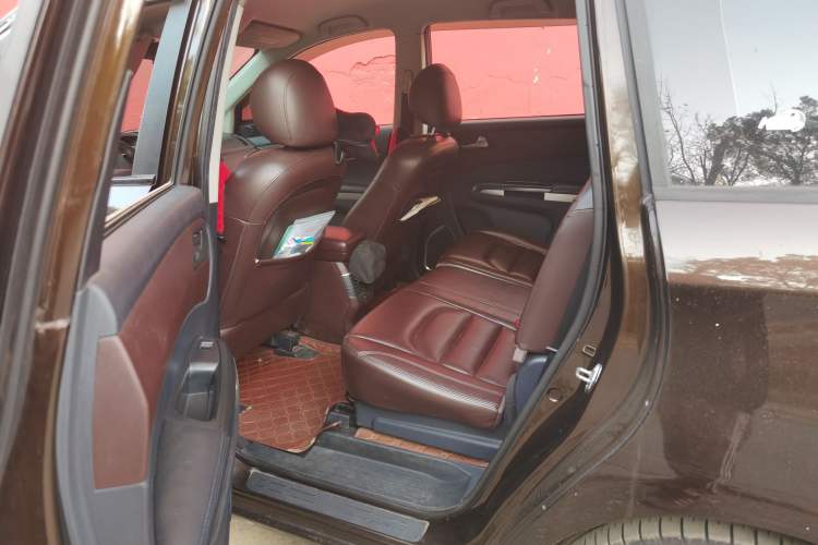 Used Haima Fumei MPV 2017 7-Seater Version 1.5T Manual – Comfort & Enjoyment Trim Left Rear Seat