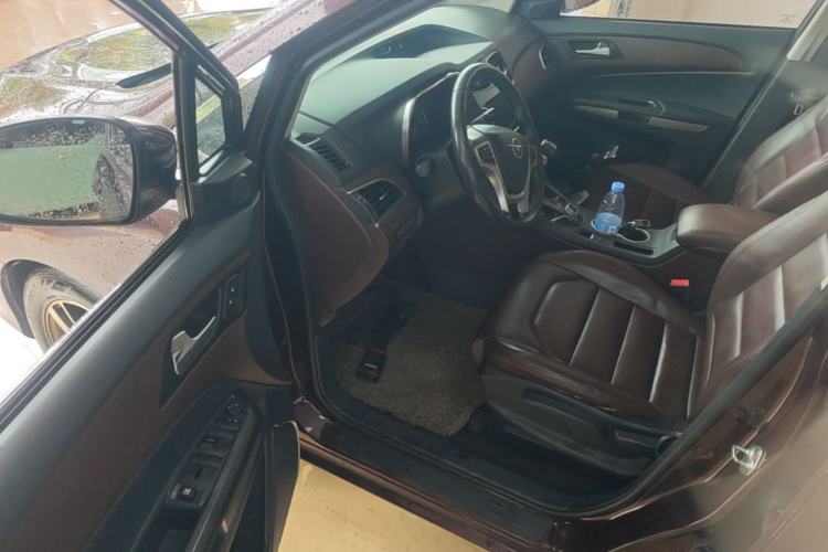 Used Haima Fumei MPV 2017 7-Seater Version 1.5T Automatic – Comfort Edition Driver Seat