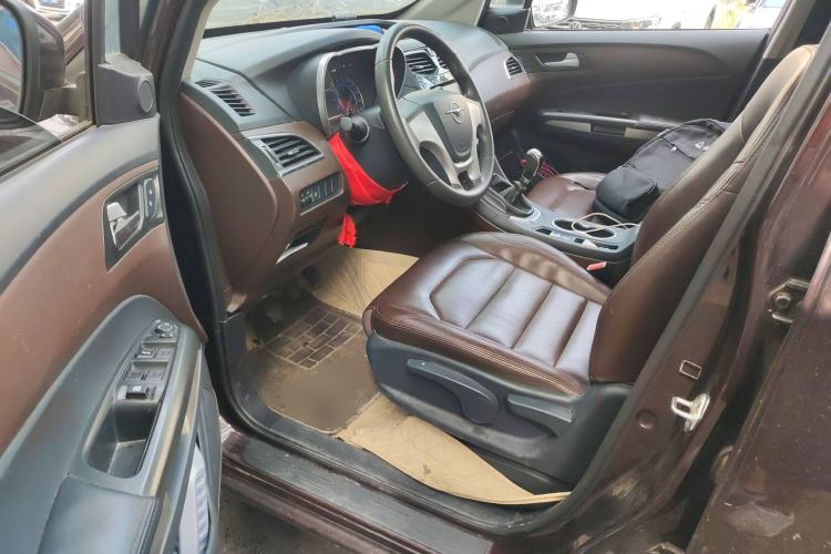 Used Haima Fumei MPV 2017 7-Seater Version 1.5T Manual – Comfort & Enjoyment Trim Driver Seat