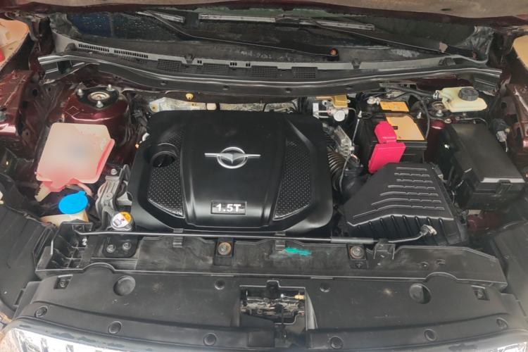 Used Haima Fumei MPV 2017 7-Seater Version 1.5T Automatic – Comfort Edition Engine Bay