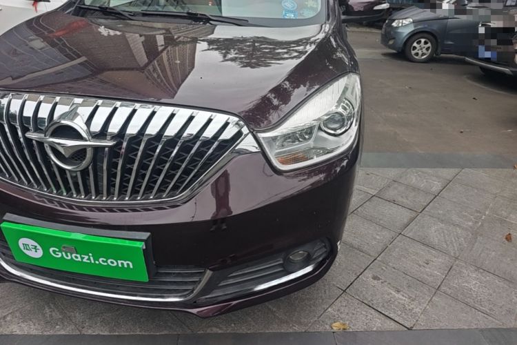 Used Haima Fumei MPV 2017 7-Seater Version 1.5T Automatic – Comfort Edition Left Front Headlight