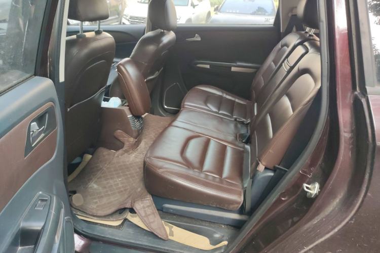 Used Haima Fumei MPV 2017 7-Seater Version 1.5T Manual – Comfort & Enjoyment Trim Left Rear Seat