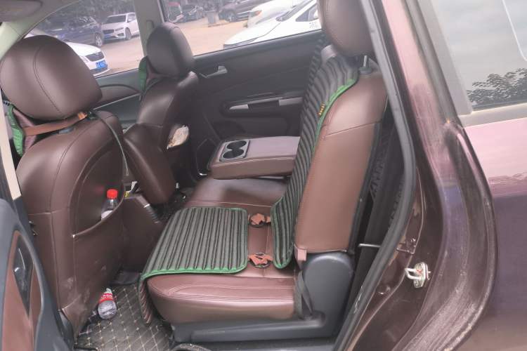 Used Haima Fumei MPV 2017 7-Seater Version 1.5T Automatic – Comfort & Enjoyment Trim Left Rear Seat