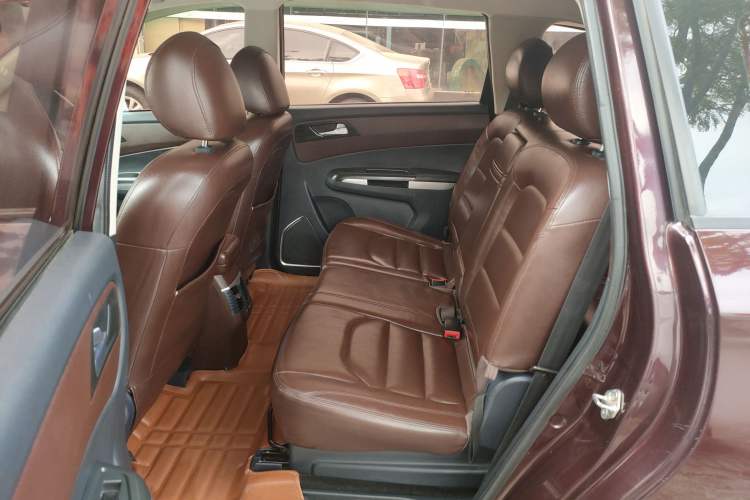 Used Haima Fumei MPV 2017 7-Seater Version 1.5T Automatic Value-Added Edition Left Rear Seat