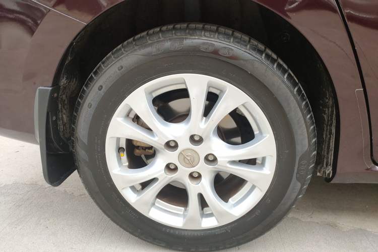 Used Haima Fumei MPV 2017 7-Seater Version 1.5T Automatic Value-Added Edition Right Rear Wheel Hub