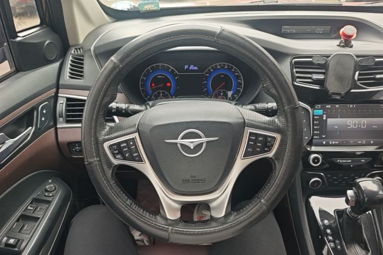 Used Haima Fumei MPV 2017 7-Seater Version 1.5T Automatic – Comfort Edition Steering Wheel