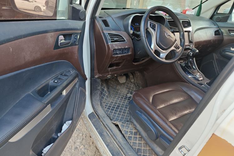 Used Haima Fumei MPV 2017 7-Seater Version 1.5T Automatic – Comfort & Enjoyment Trim Driver Seat