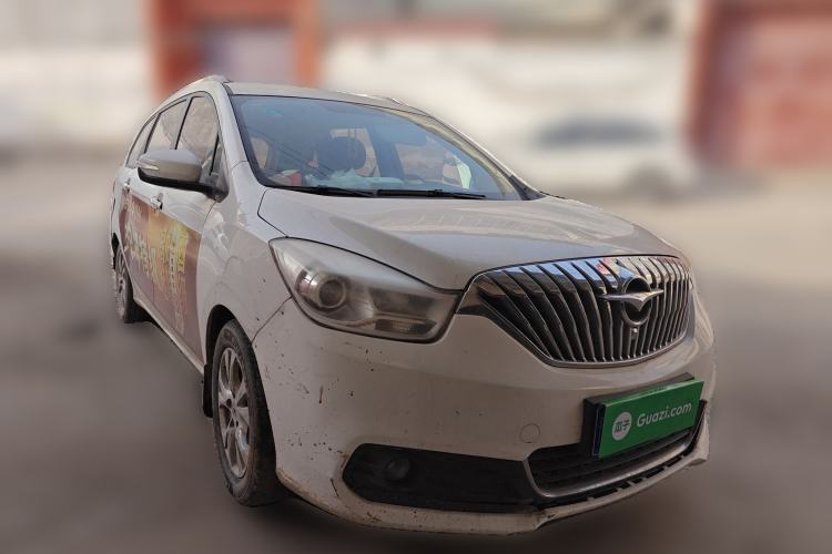 Used Haima Fumei MPV 2017 7-Seater Version 1.5T Automatic – Comfort & Enjoyment Trim Front Right 45 Deg