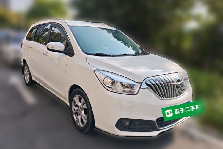 Used Haima Fumei MPV 2017 7-Seater Version 1.5T Automatic – Comfort & Enjoyment Trim Front Right 45 Deg