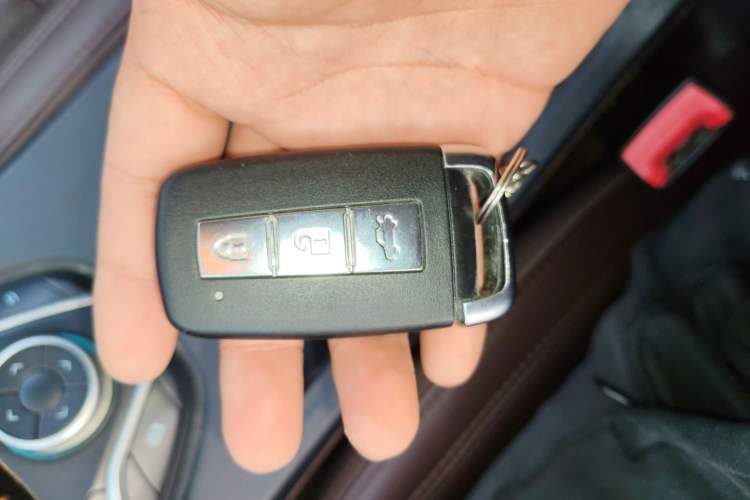 Used Haima Fumei MPV 2017 7-Seater Version 1.5T Automatic – Comfort Edition Interior 1