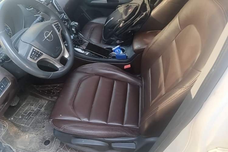 Used Haima Fumei MPV 2017 7-Seater Version 1.5T Automatic Value-Added Edition Left Front Seat