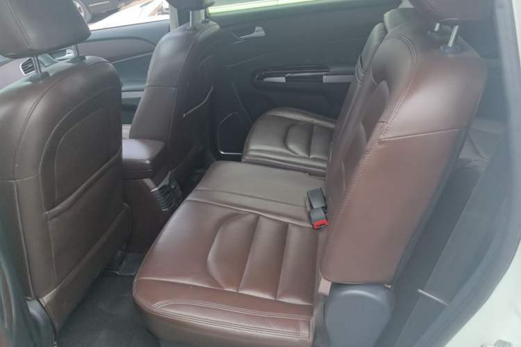 Used Haima Fumei MPV 2017 6-Seater Version 1.5T Automatic – Comfortable & Smooth Trim Left Rear Seat