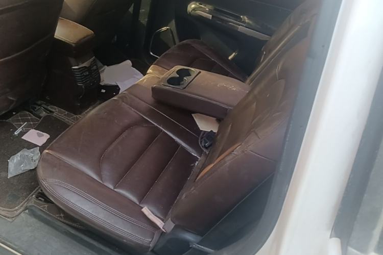 Used Haima Fumei MPV 2017 7-Seater Version 1.5T Automatic Value-Added Edition Left Rear Seat