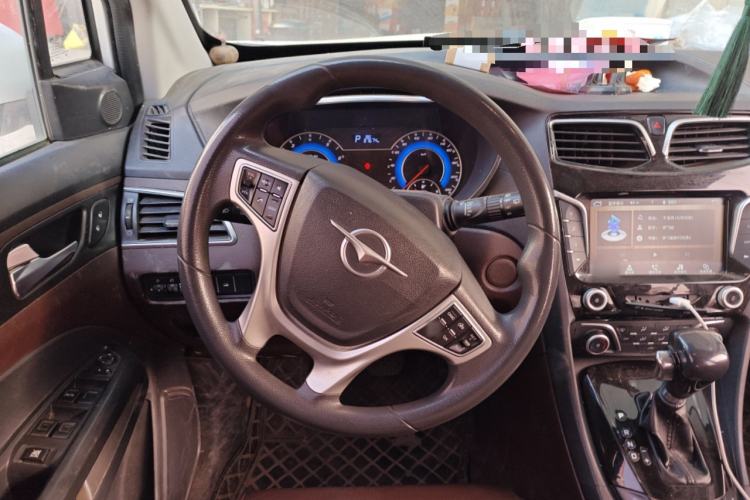 Used Haima Fumei MPV 2017 7-Seater Version 1.5T Automatic – Comfort & Enjoyment Trim Steering Wheel
