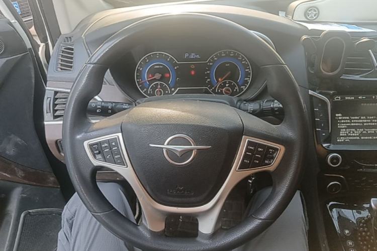 Used Haima Fumei MPV 2017 7-Seater Version 1.5T Automatic Value-Added Edition Steering Wheel