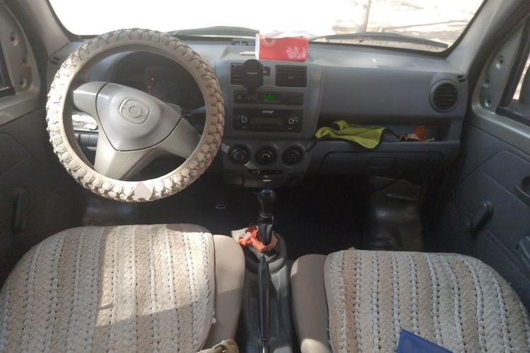 Used Haima Fushida Hongda 2009 1.0L Hongda Value Edition Center Console