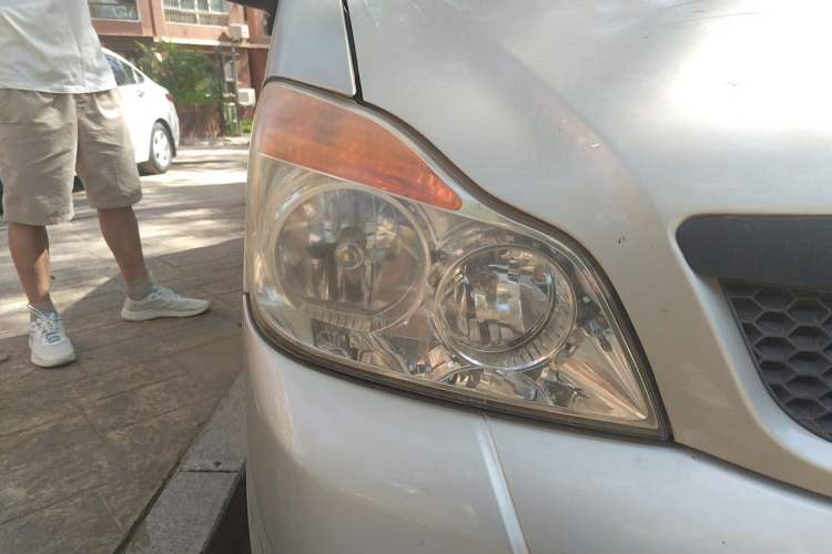 Used Haima Fushida Hongda 2009 1.0L Hongda Value Edition Right Front Headlight