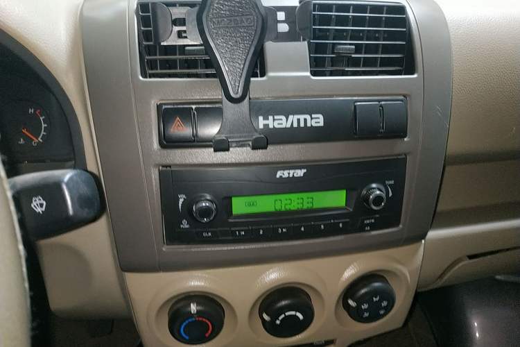Used Haima Fushida Hongda 2012 1.2L Xinhongda Standard Edition Audio And AC Panel